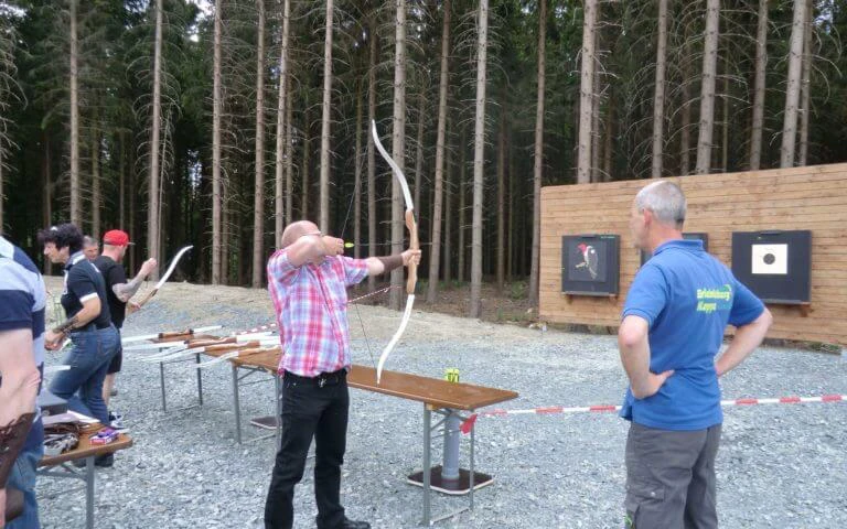 Bogenschießen für Gruppen in Winterberg am Erlebnisberg