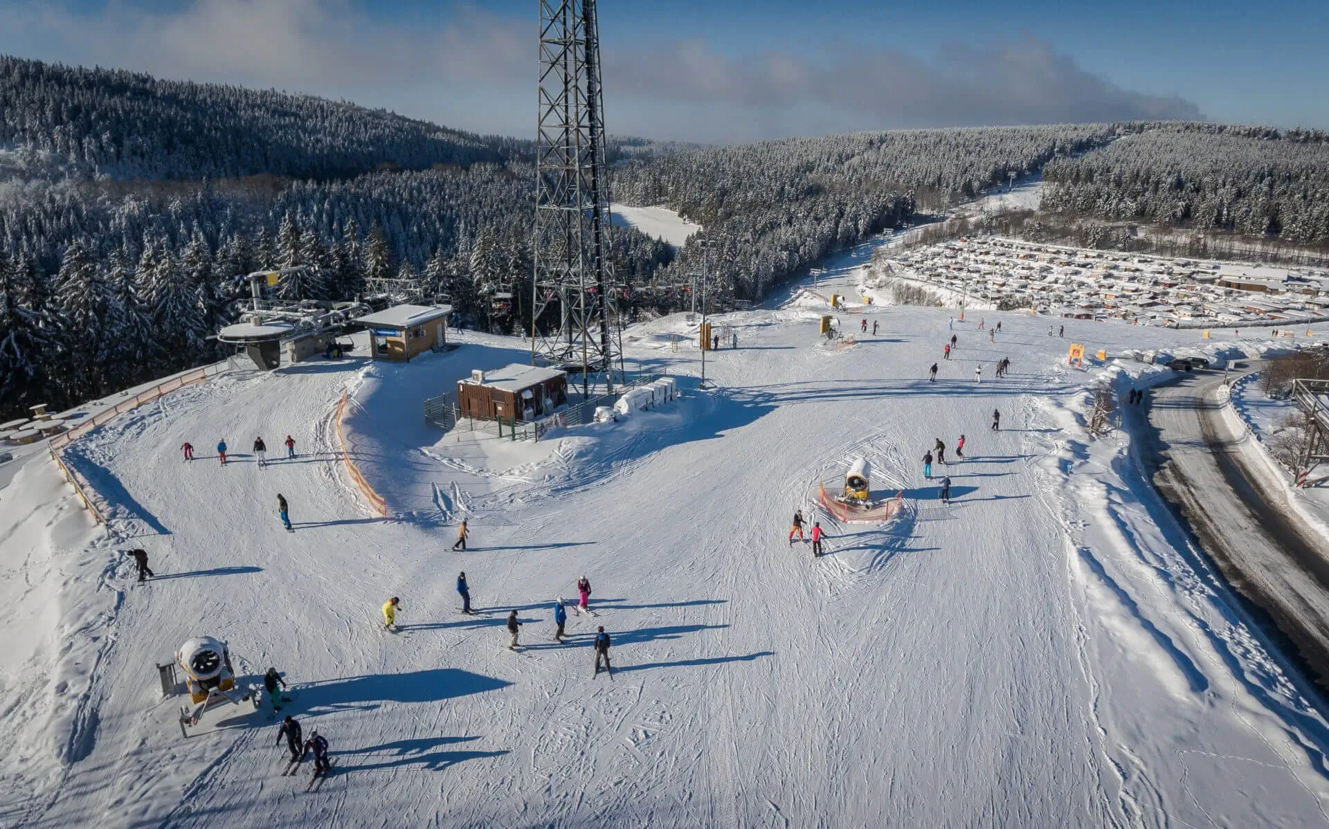 Übernachten am Skilift im Hostel Erlebnisberg Kappe Winterberg